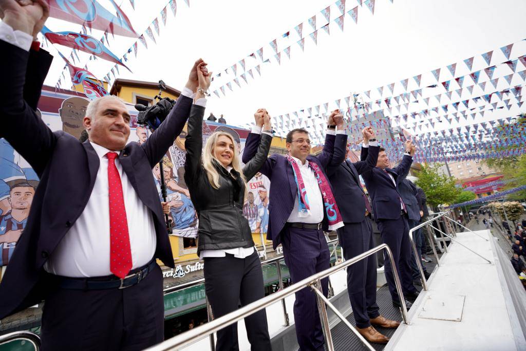İmamoğlu'nun Trabzon kareleri: Barış ve kardeşlik mesajına alkışlarla yanıt 1